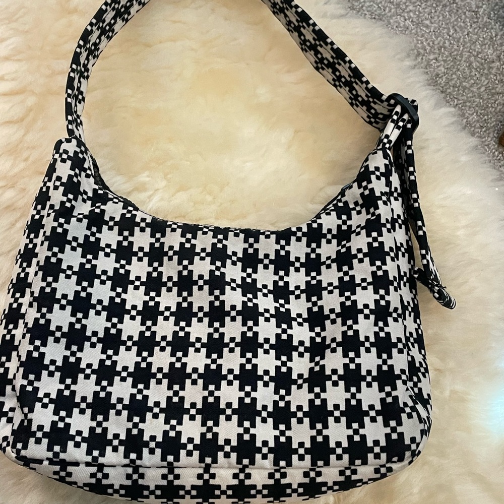 Baggu Mini nylon shoulder bag! In the black and white pixel gingham print.